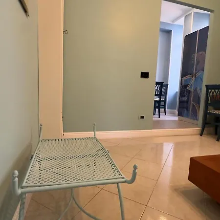 A Casa Di Mariecloude Bed & Breakfast Naples