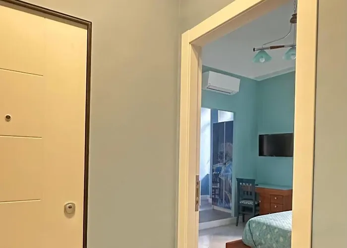 A Casa Di Mariecloude 4* Nápoles